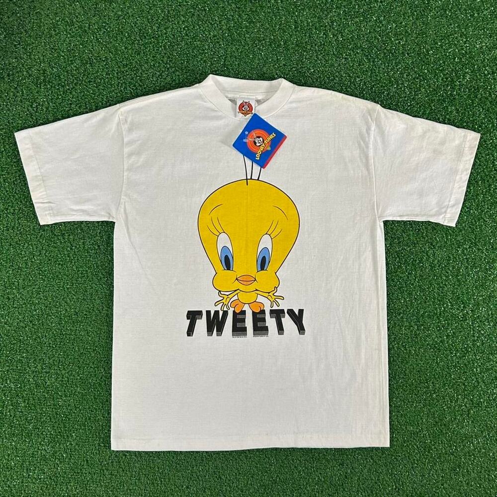 Deadstock vintage 90s looney tunes